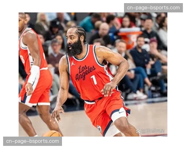 火箭篮板球优势明显 全场抢下52个篮板压制热火 火箭篮板球优势明显 全场抢下52个篮板压制热火